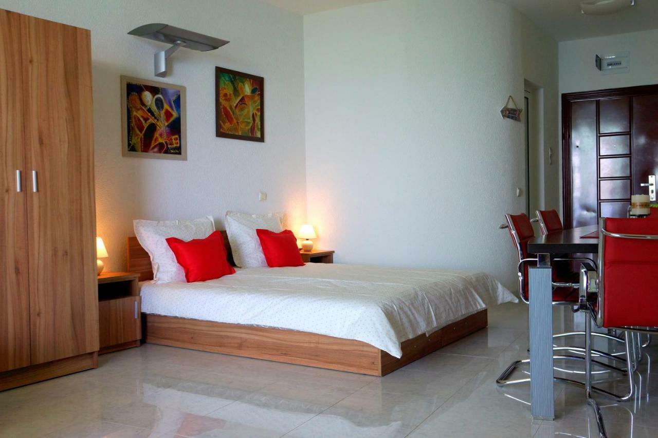 Silver Beach Delux Apartments Byala  Dış mekan fotoğraf