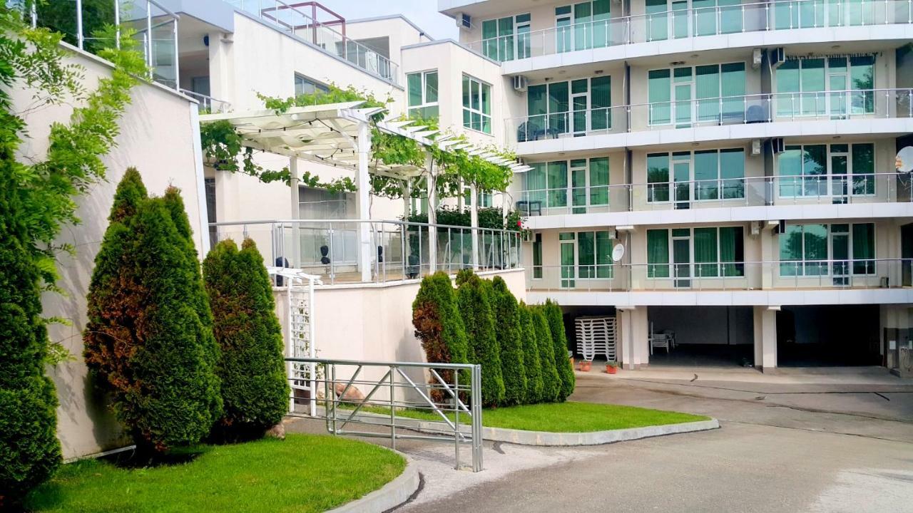Silver Beach Delux Apartments Byala  Dış mekan fotoğraf